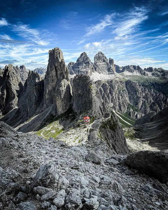 🔥🔥🔥

#dolomiti #dolomites #cadinidimisurina #cadini #earthfocus #earthpix #neverstopexploring #outdoors #mountains #lanscapephotography #mountainlife #italyplaces #italy🇮🇹 #alps #trecimedilavaredo #dreizinnen #trecime