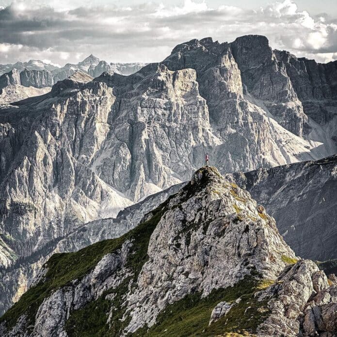 Home peaks 🔥❤️
#dolomiti #dolomites #neverstopexploring #mountains #italy🇮🇹 #italymountains #mountailife #landscape #view #berge #bergliebe #bergwelten #instagood #hiking #trekking #alps #visitsouthtyrol #südtirol #altoadige